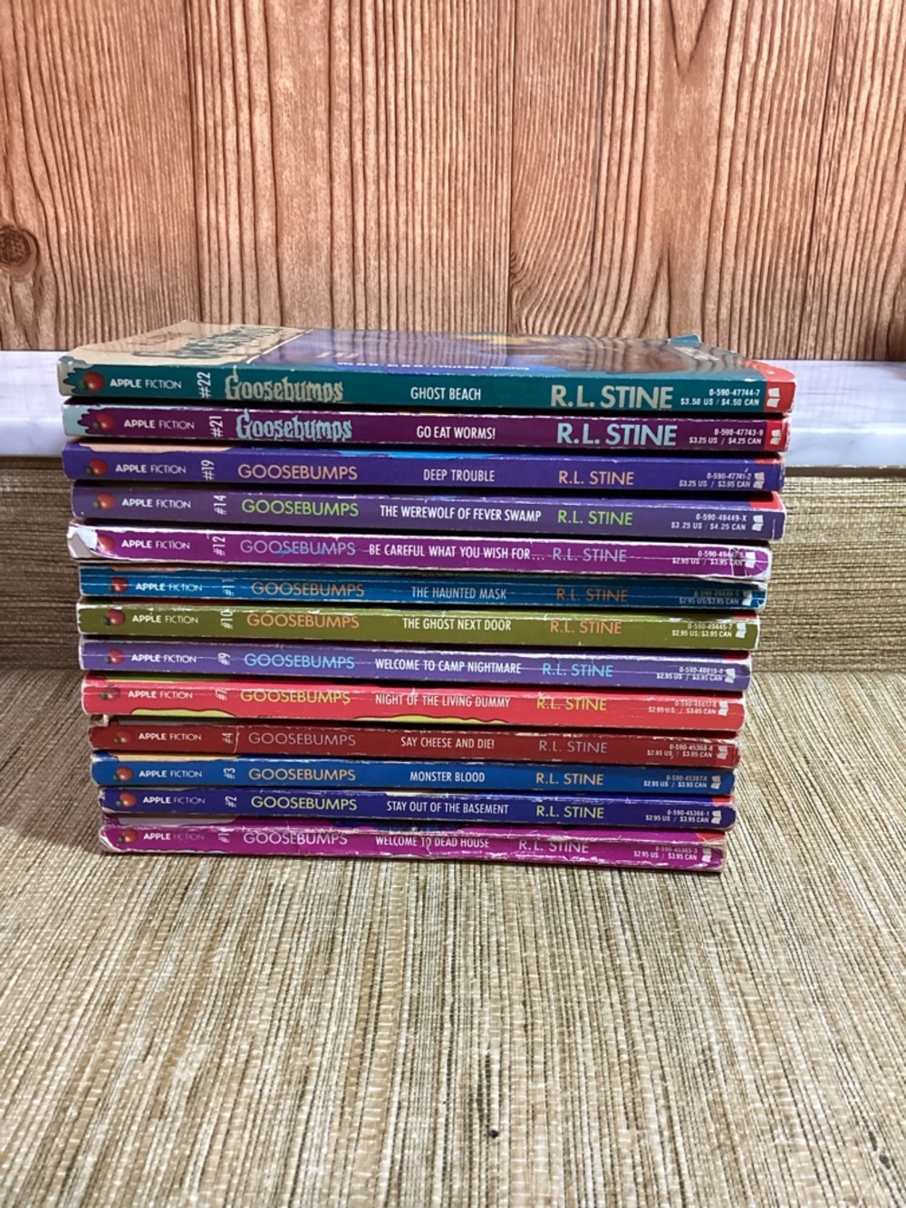 Goosebumps R.L. Stine Paperback Book Lot 13 1-4,7,9-12,14,19,21,22